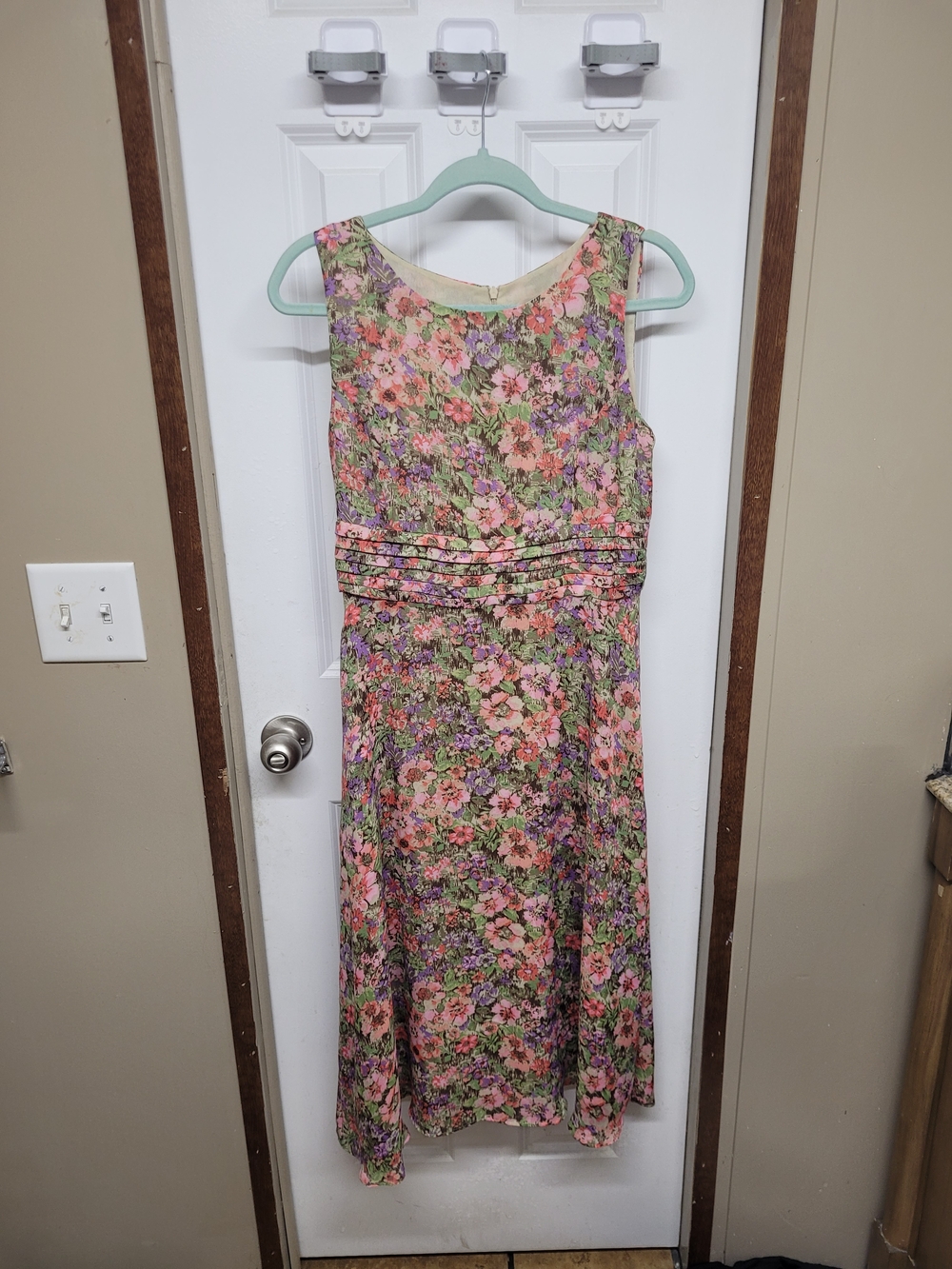 Kim Rogers Floral Sleeveless A-Line Dress Pleated Waist Size 6p